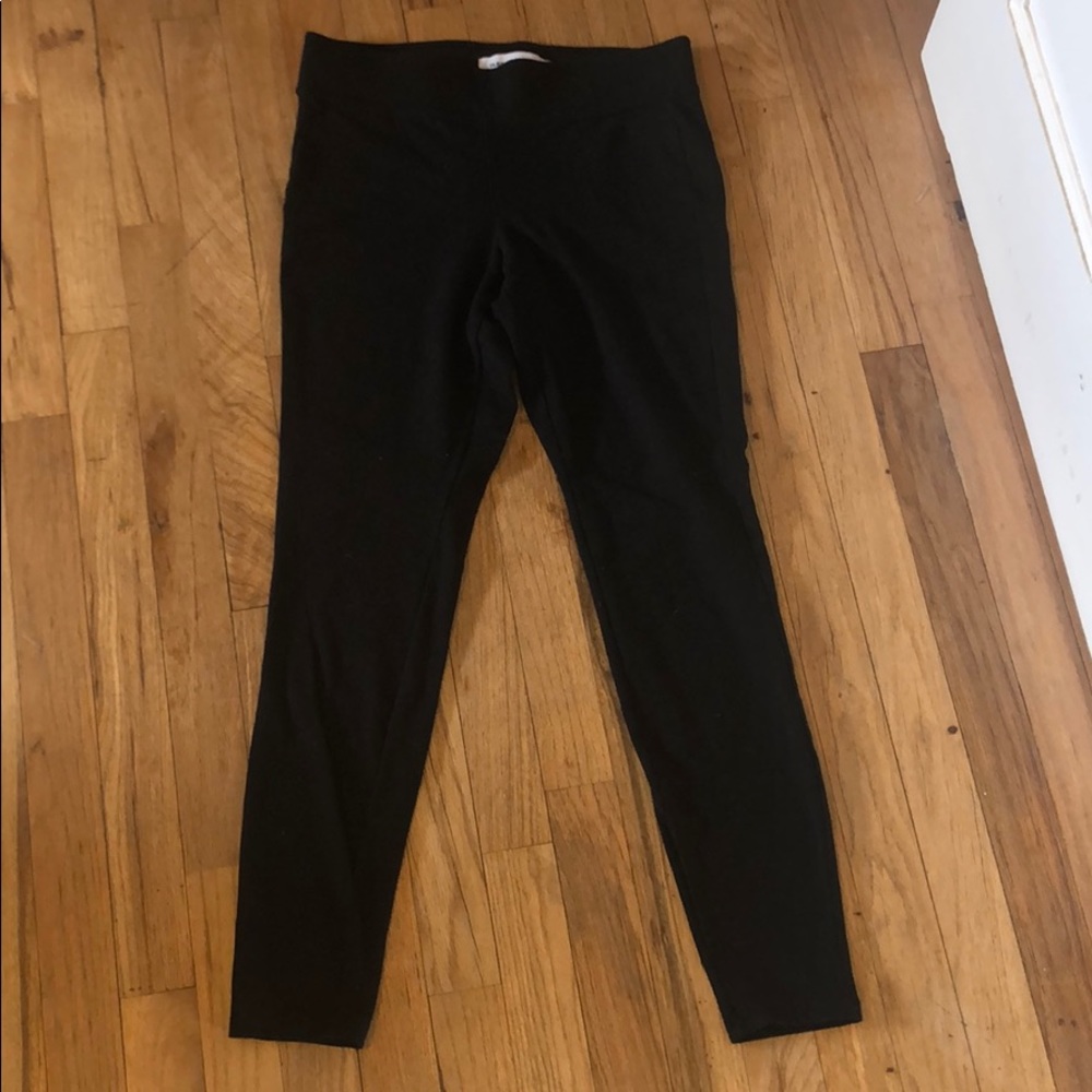 Black leggings